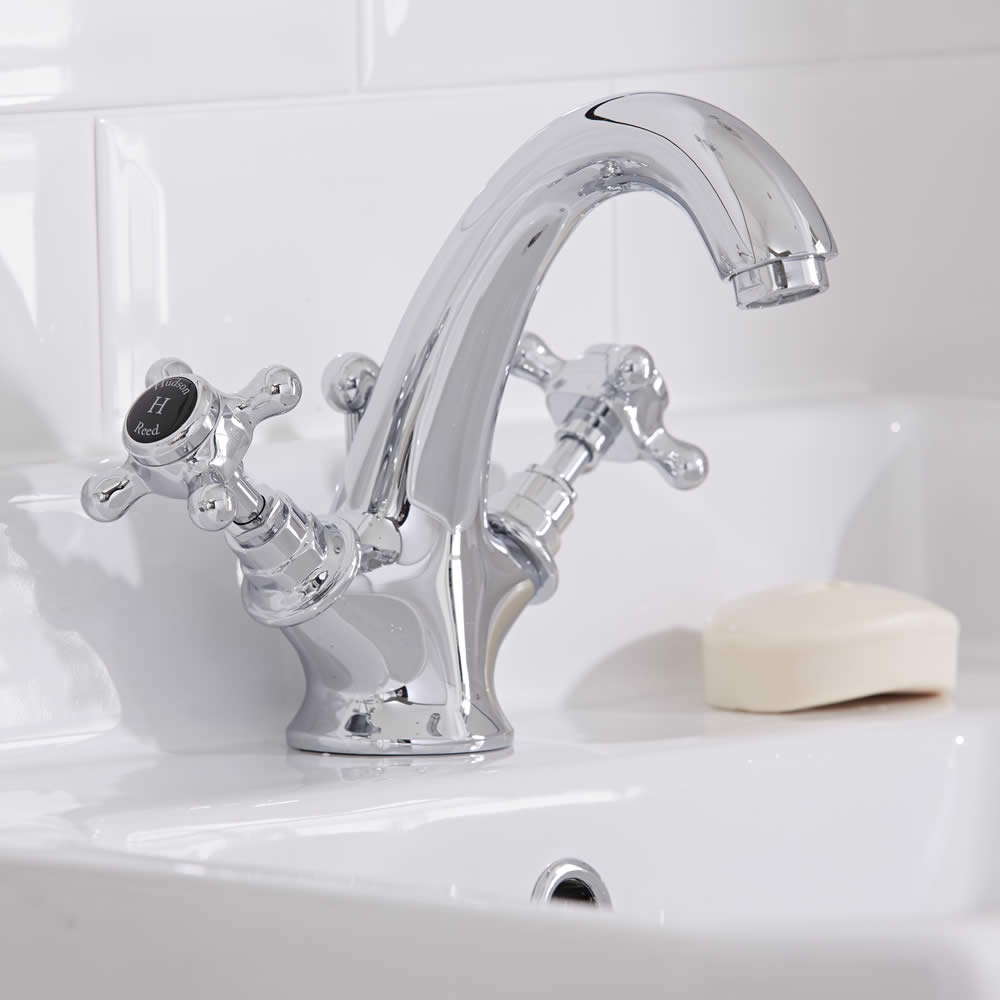 Hudson Reed Topaz Traditional Mono Basin Mixer Tap Chrome/Black Hexagonal Collar