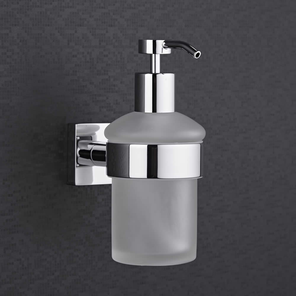 Milano Liso - Soap Dispenser - Chrome