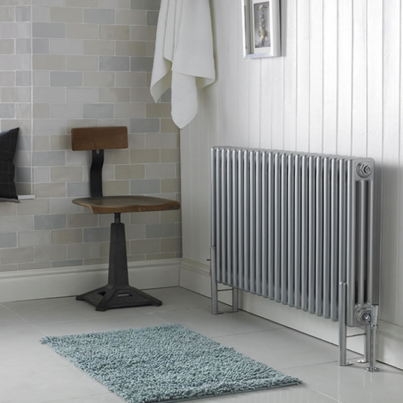 Ultra Colosseum - High Gloss Silver Triple Radiator 600mm x 1011mm