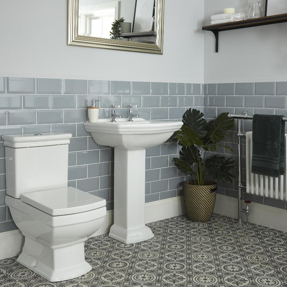 Milano Sandringham - Traditional Close Coupled Toilet and 2 Tap-Hole Pedestal Basin Set