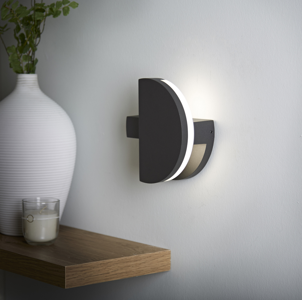 Biard Janga Round LED Wall Light