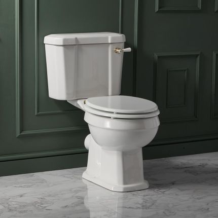 Milano Richmond - Traditional Close Coupled Toilet with Cistern and Seat - Choice of Finish and Seat