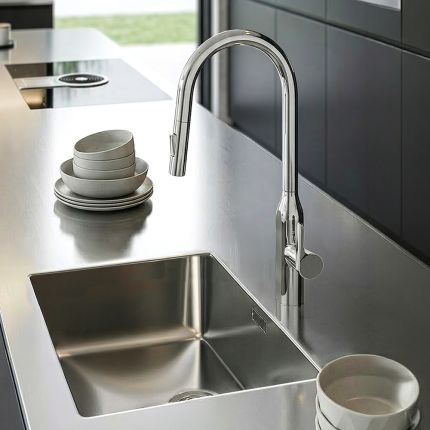 Harlyn Ives - Modern Pull Out Spray Kitchen Mixer Tap - Choice of Finish