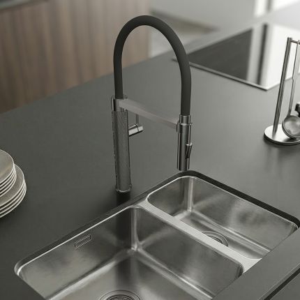 Harlyn Trelyn - Modern Pull Down Spray Kitchen Mixer Tap - Choice of Finish