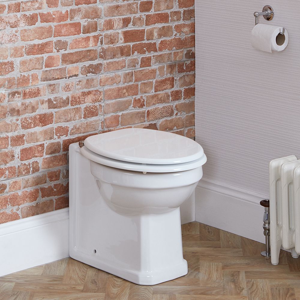 Milano Richmond - Traditional Back to Wall Toilet and White Seat - Chrome