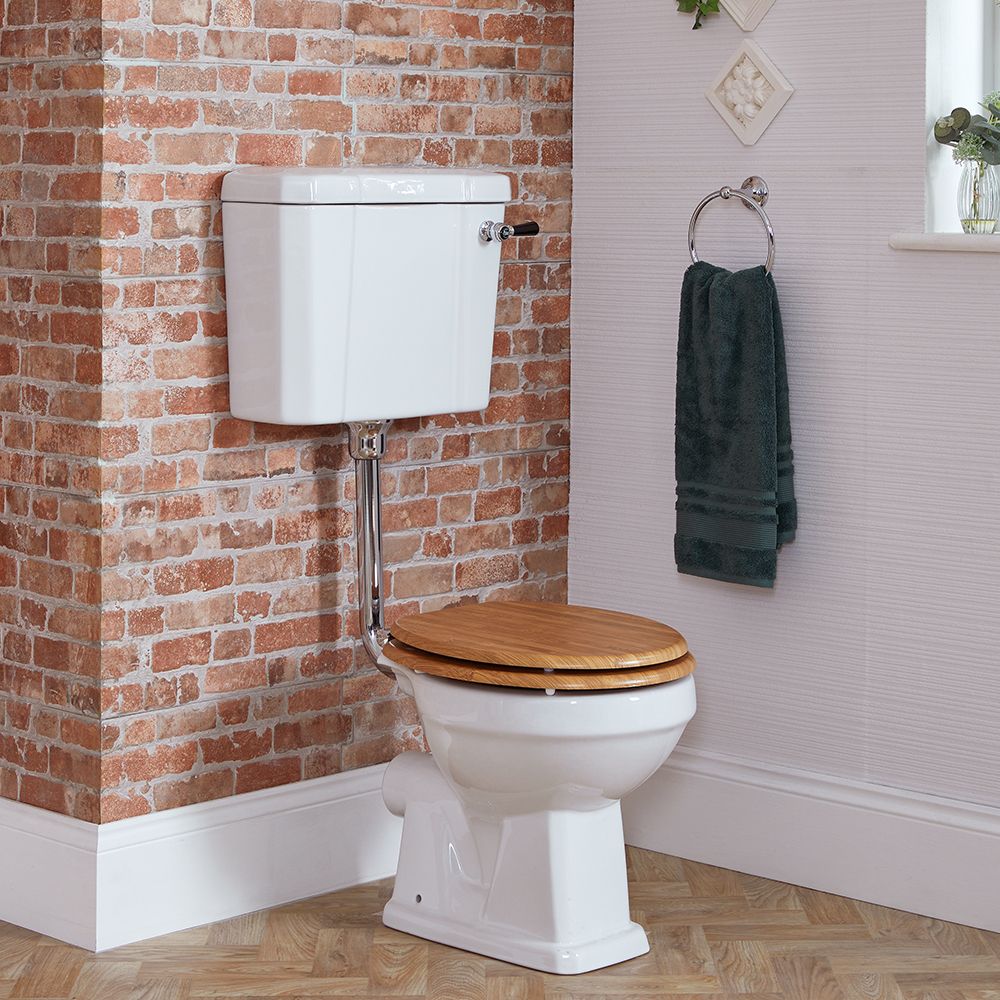 Milano Richmond - Traditional Low Level Toilet with Cistern and Seat - Chrome/Black