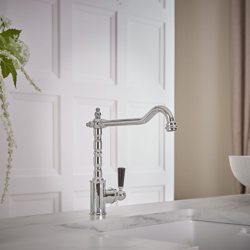 Milano Elizabeth - Single Lever Classic Kitchen Mixer Tap - Chrome and Black