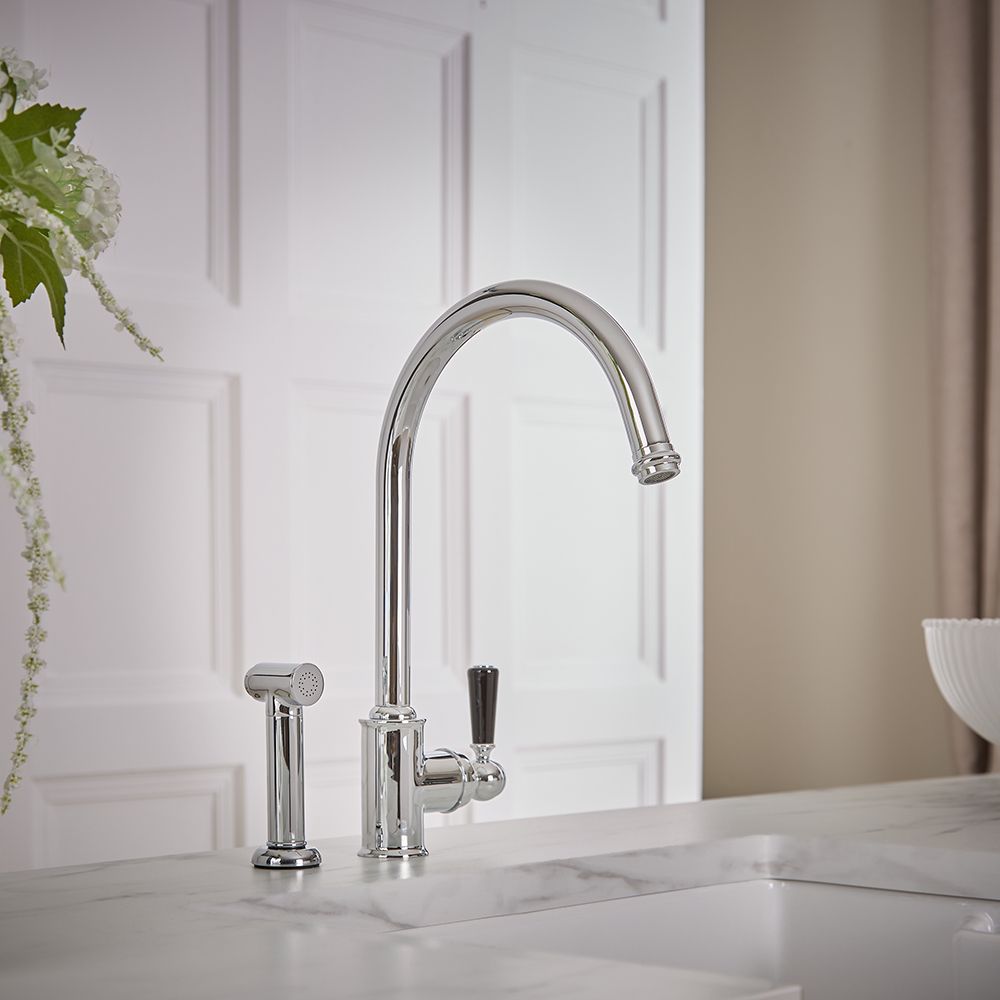 Milano Elizabeth - Single Lever Traditional Kitchen Mixer Tap with Pull Out Spray - Chrome and Black