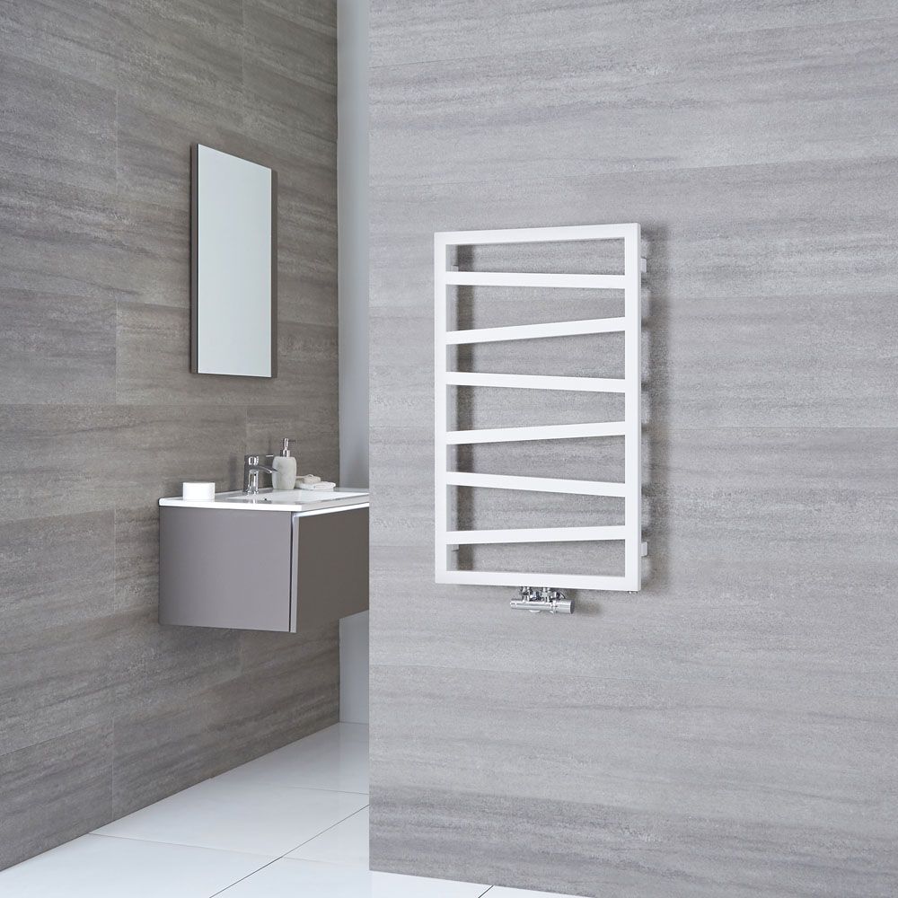Terma ZigZag - White Vertical Heated Towel Rail - 835mm x 500mm