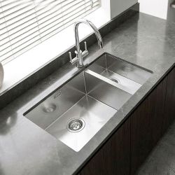 Harlyn Carbis - 1.5 Bowl Stainless Steel Kitchen Sink - 800mm - Choice of Hand