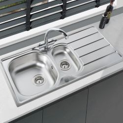 Harlyn Towan - 1.5 Bowl Stainless Steel Kitchen Sink with Reversible Drainer