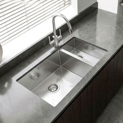 Harlyn Carbis - 1.5 Bowl Stainless Steel Kitchen Sink - 800mm - Choice of Hand