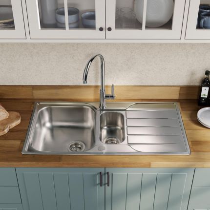 Rangemaster Michigan - 1.5 Bowl Stainless Steel Kitchen Sink - 950mm x 508mm