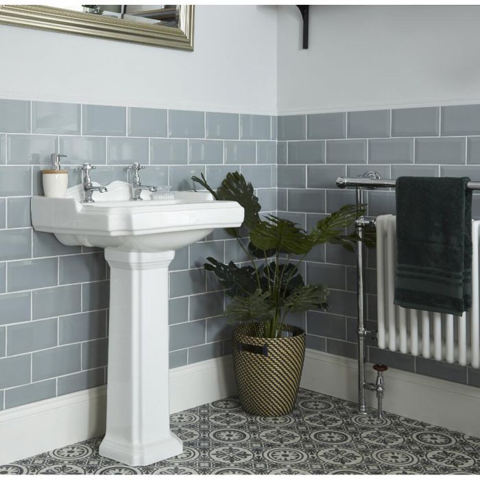 Milano Windsor - Traditional 2 Tap-Hole Basin with Full Pedestal - 590mm